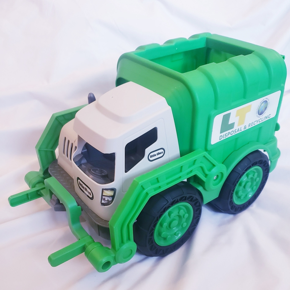 Little Tikes Garbage Truck Toy - Picture 3 of 10